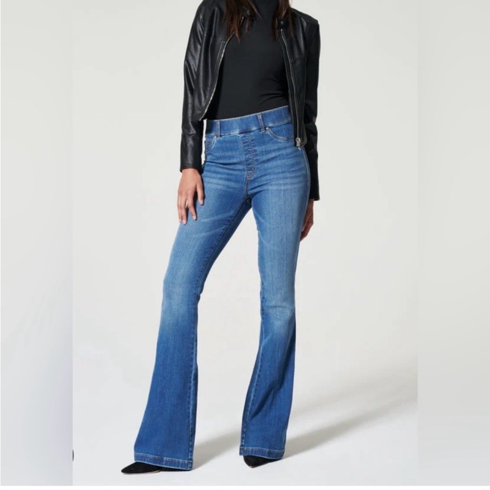 NWT SPANX Flare Jeans Vintage
Indigo 3X